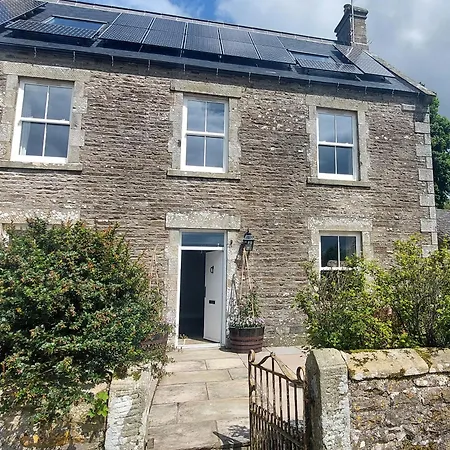 Holiday home School House